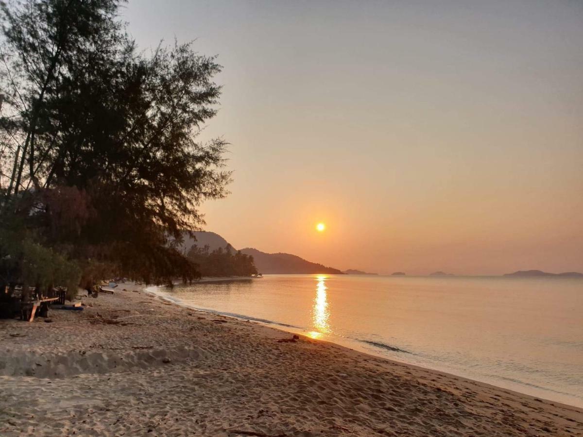 Sea Paradise Hotell Ban Khlong Kloi Eksteriør bilde
